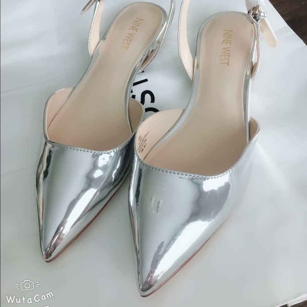 Nine west flat